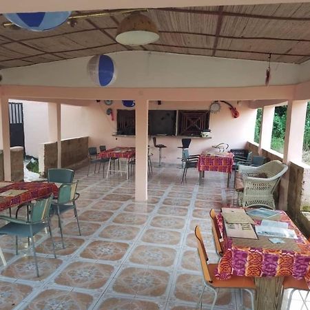Camping Sitaba Lodge Georgetown Екстериор снимка